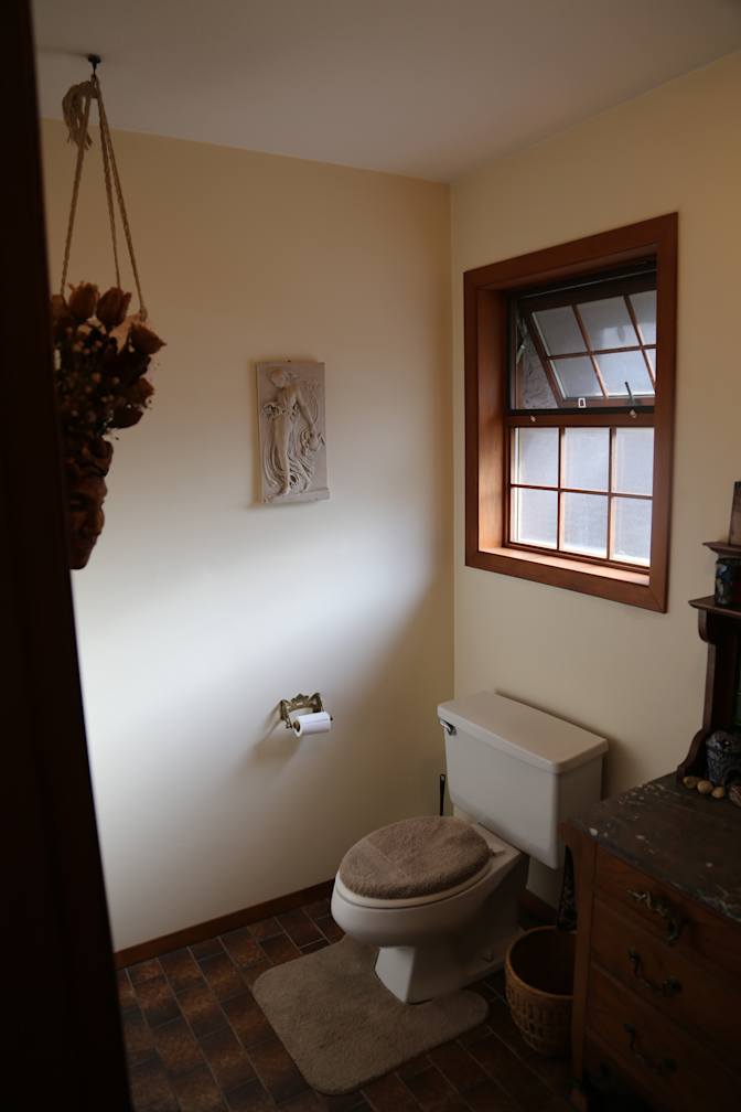 Suzanne Villeneuve's room