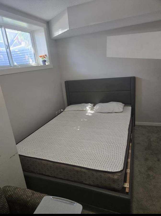 Daniel Odiase - landlord's room