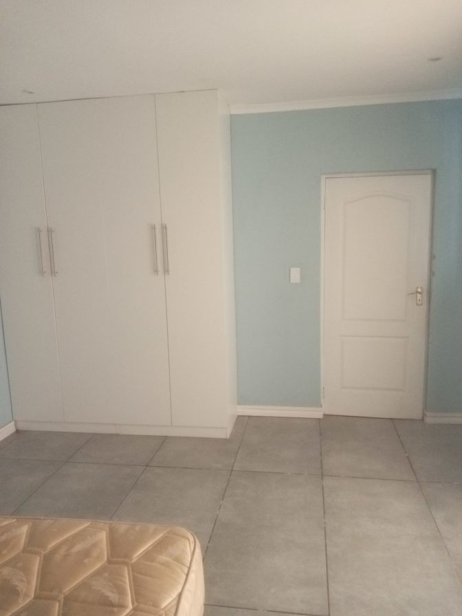 Aubin's room
