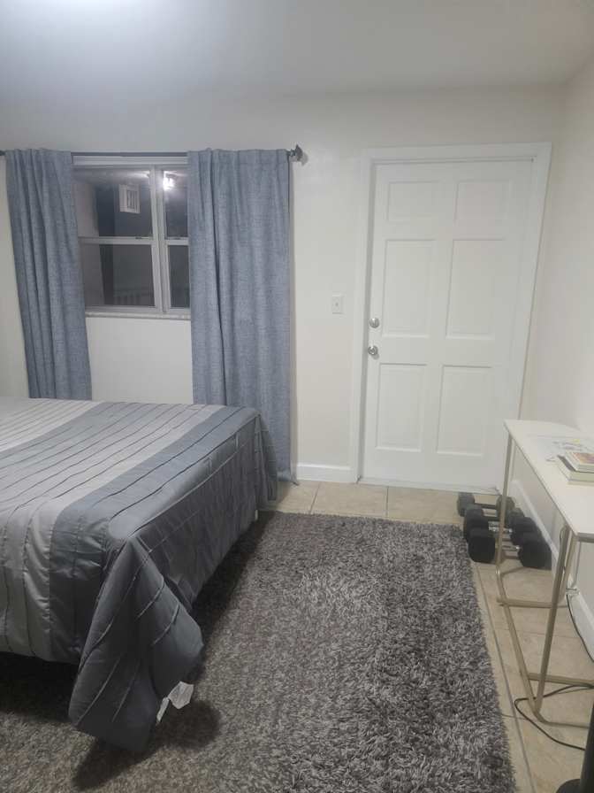 Javi's room