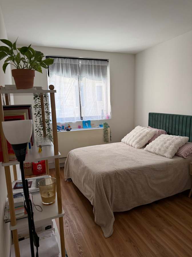 Eva's room