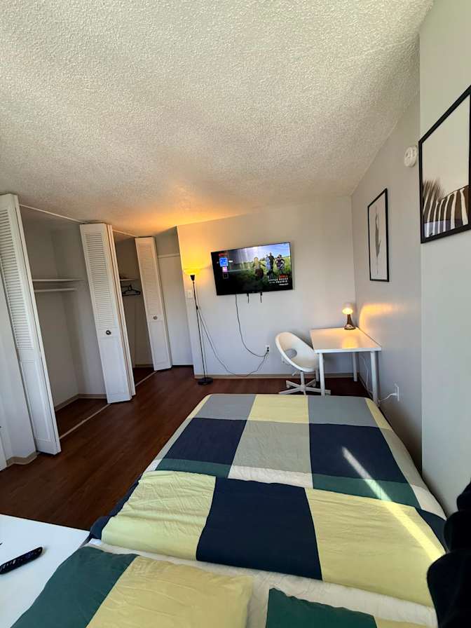 Leo's room