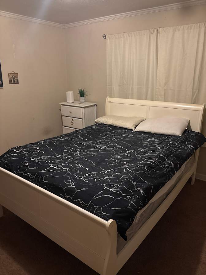 Nelson Crader's room