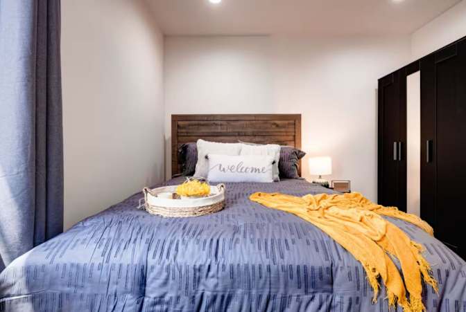 Goldie's room