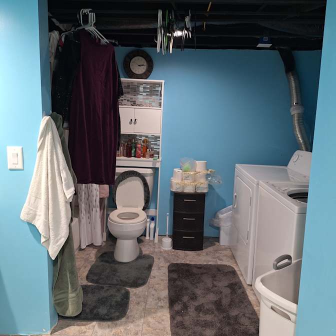 Lynn's room