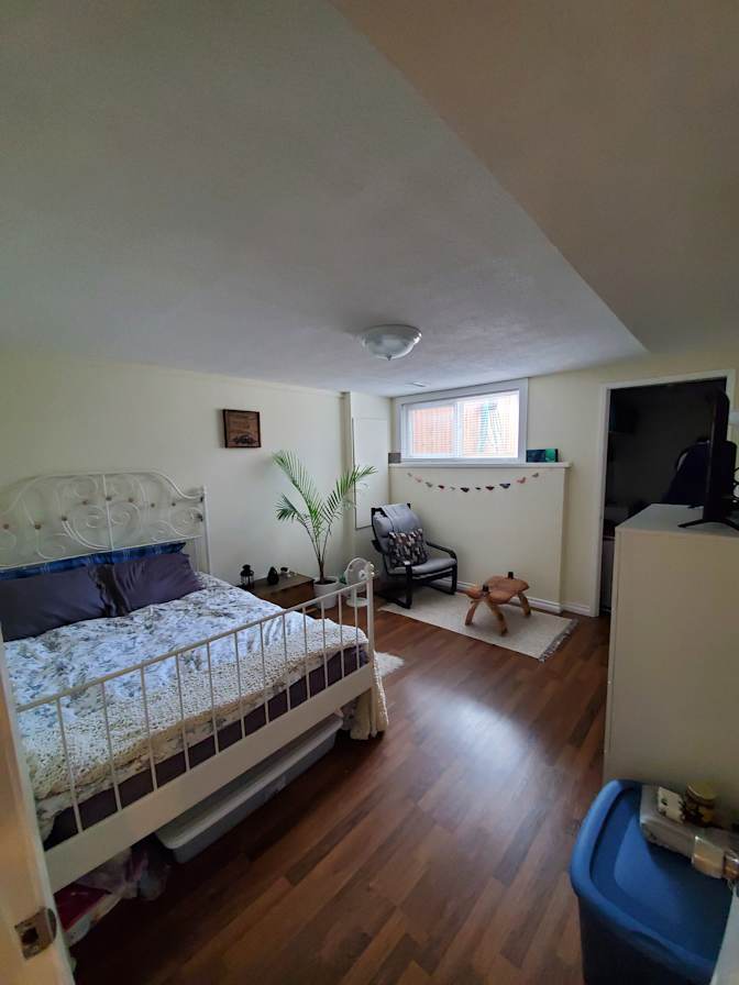 Randy's room