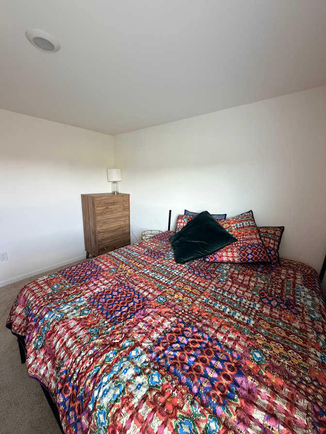 Tora's room