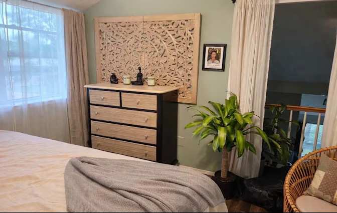 Kenn's room