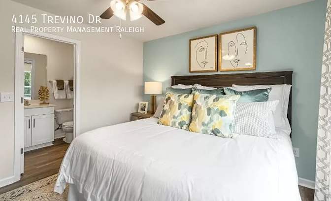 Alcove Rooms's room