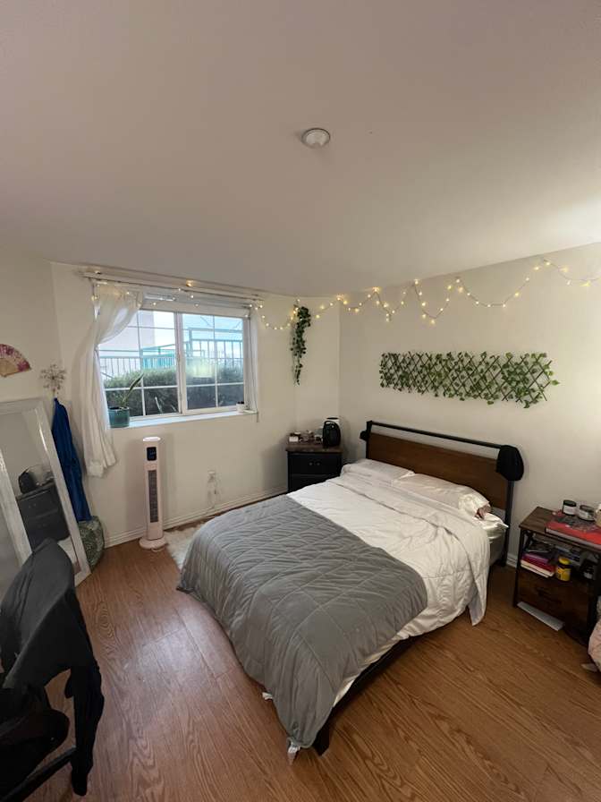 Jennifer's room