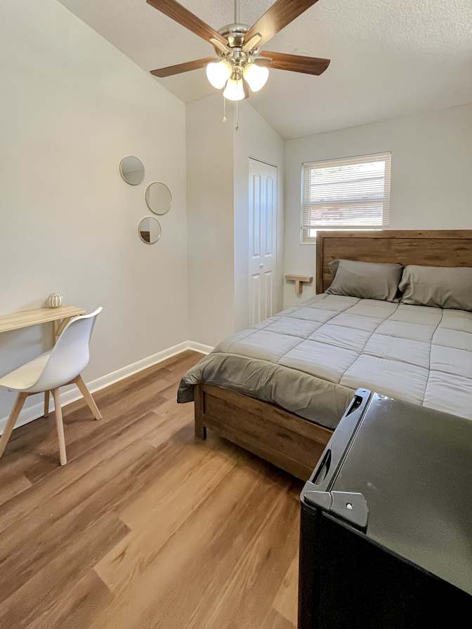 PadSplit's room