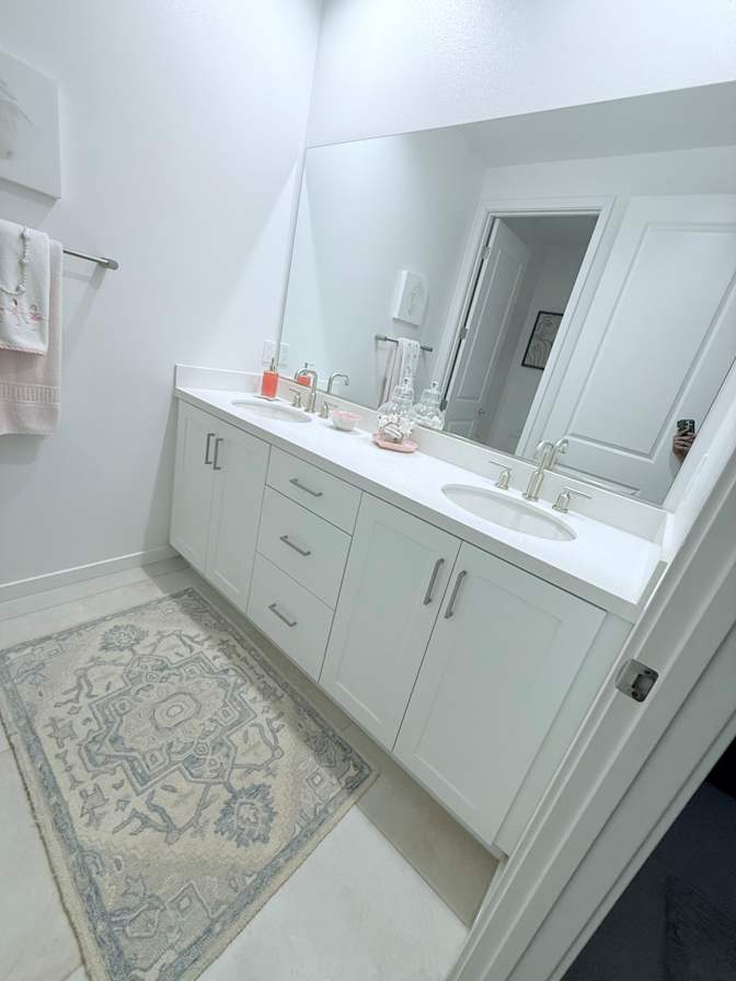 Juliette's room
