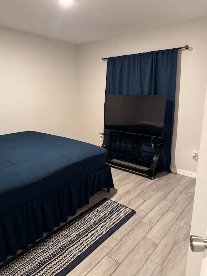Delmar's room