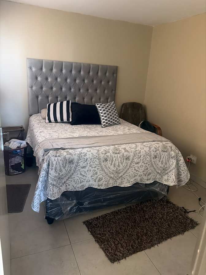 NHLAKANIPHO PRINCE's room