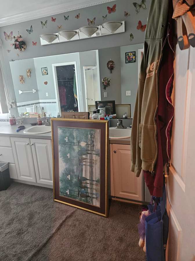 Debra L Kudrycki's room