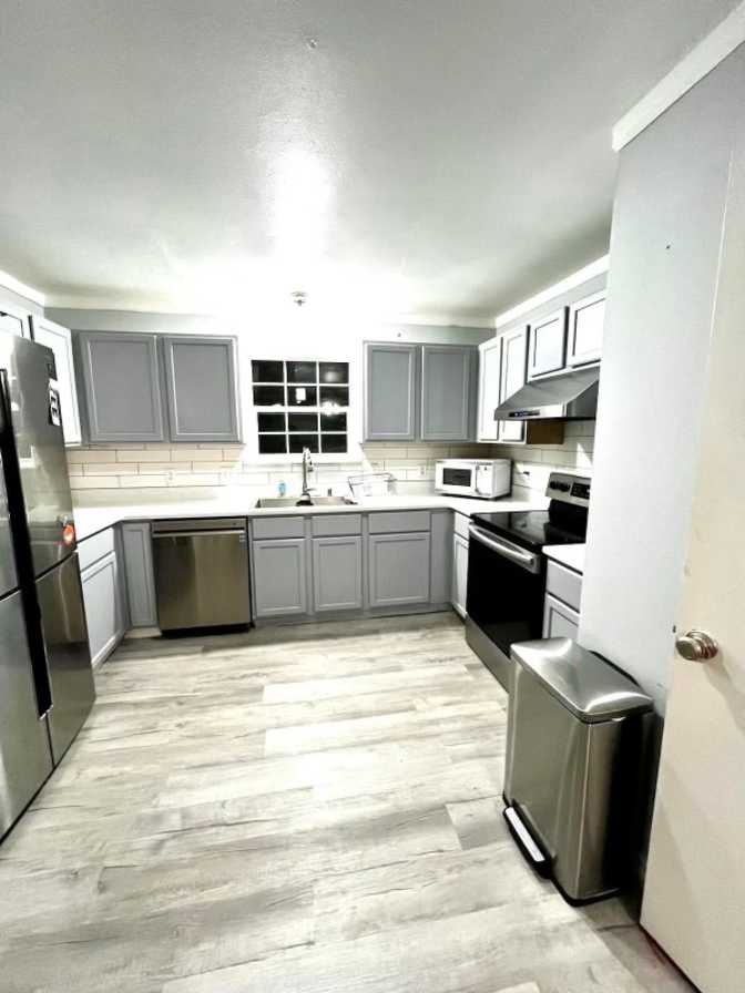 Wilson Realty & Investment Group's room