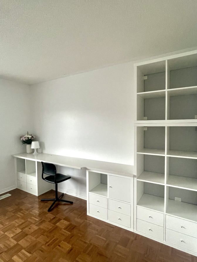 T's room