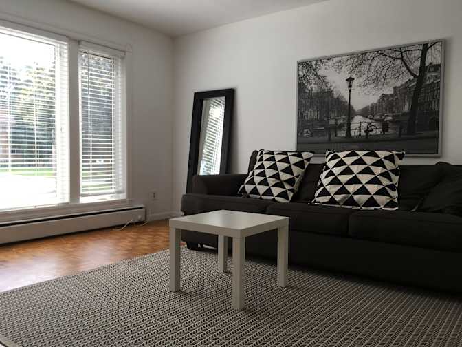 Andrew Michailidis's room