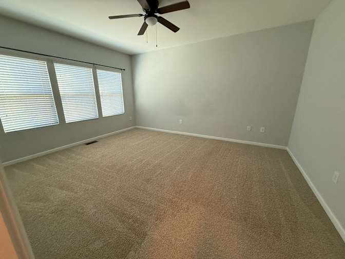 Alcove Rooms's room