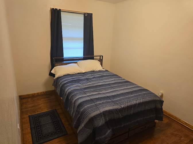 Rosella and Roger Lynn's room