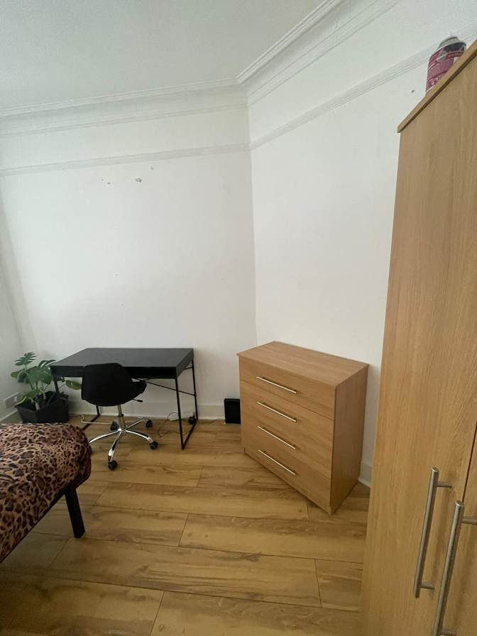 Jasmine's room