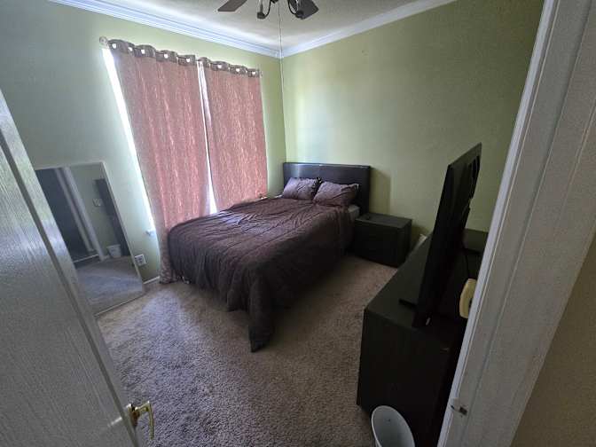 Jordon's room