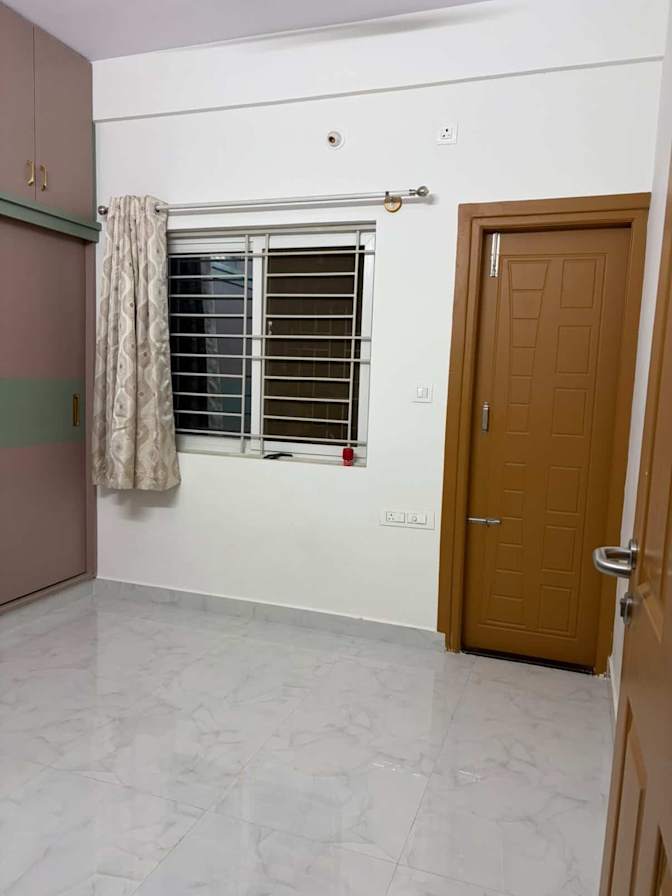 Manoj's room