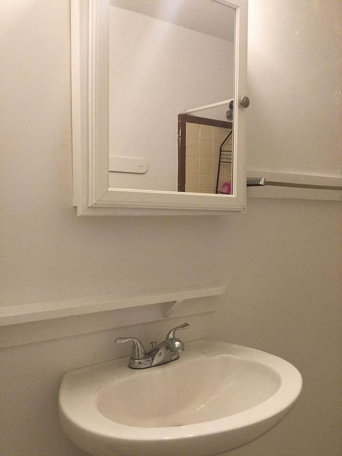 Alcove Rooms's room