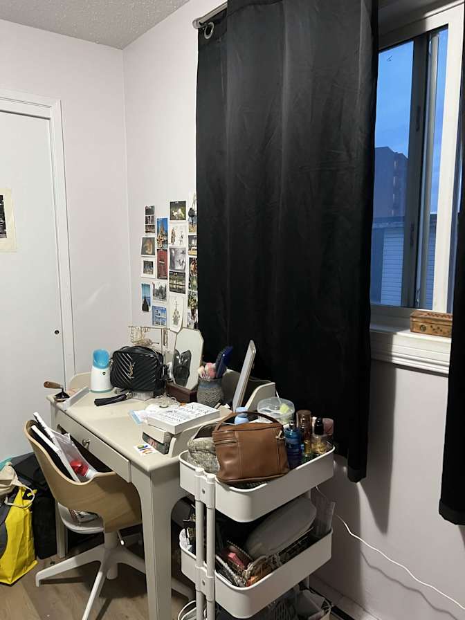 Bromleigh's room