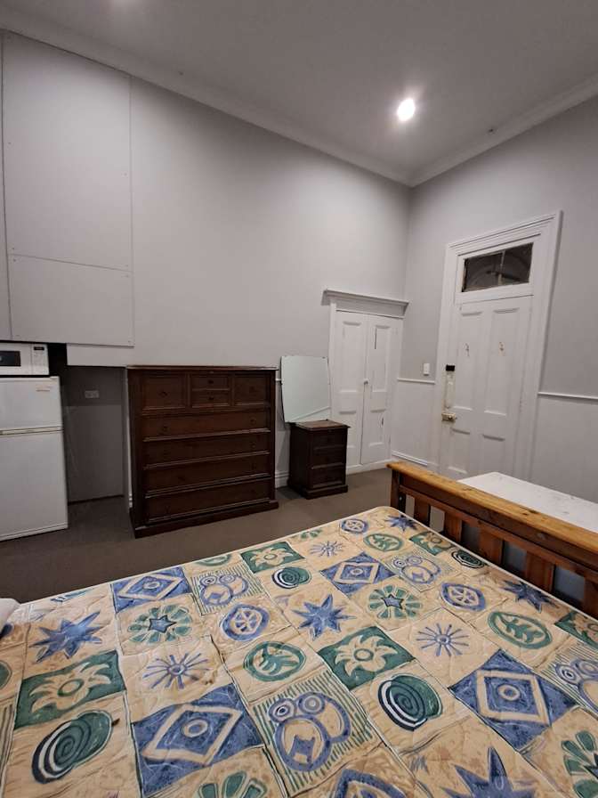 Queen Street Property's room