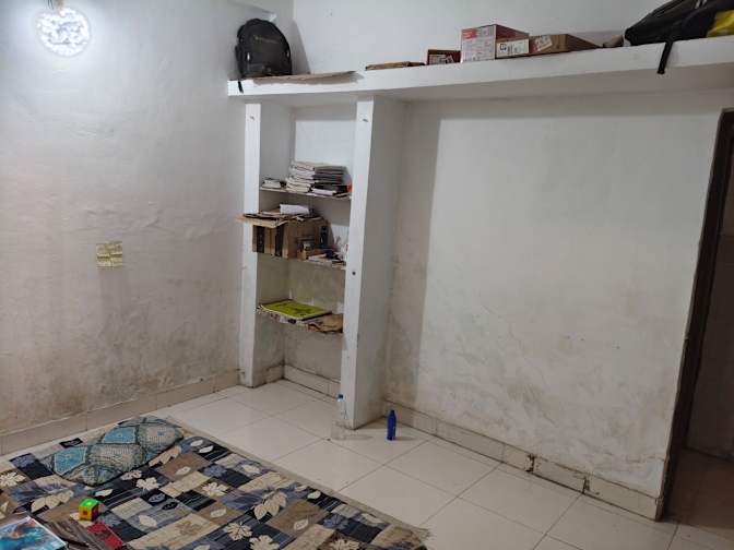 Arman Ansari's room