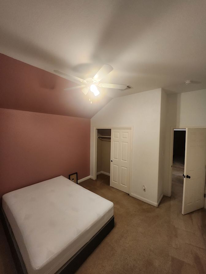 Miki Beck's room
