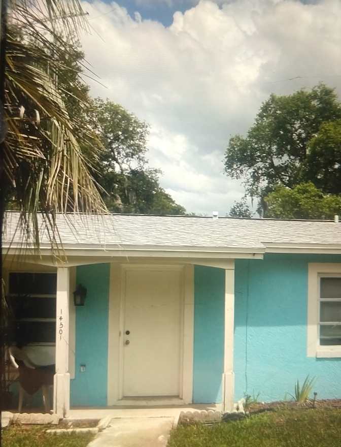 Lisa's room