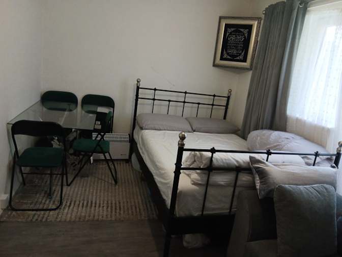 Nacer's room