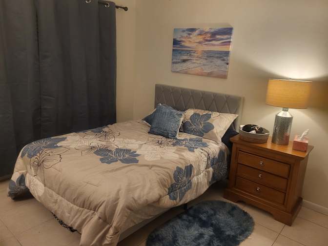 Lisa's room
