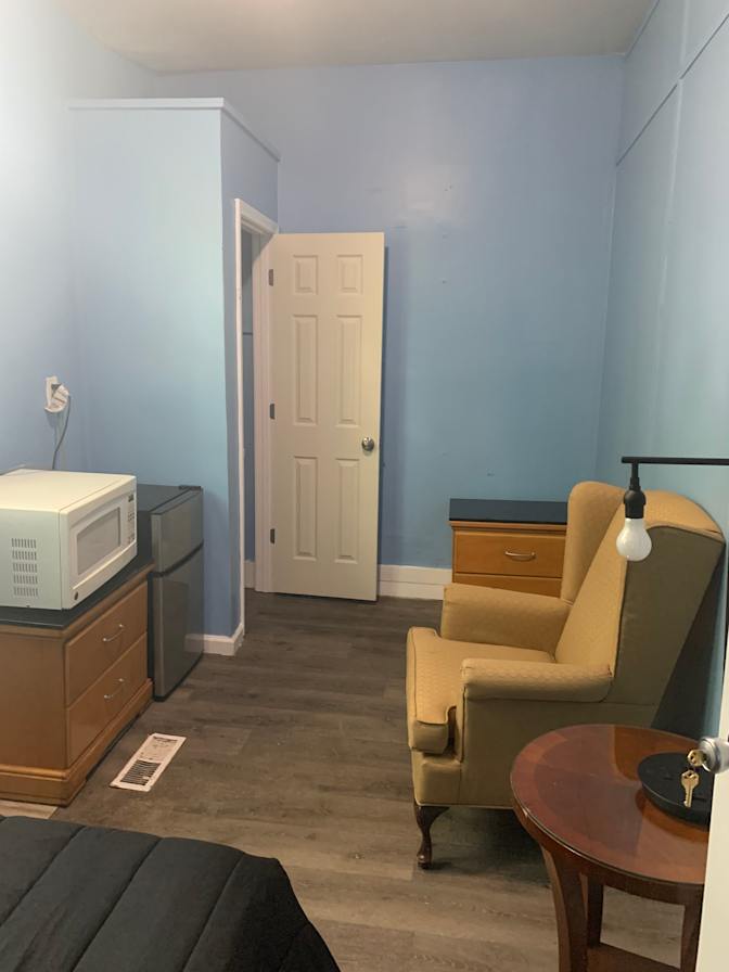 Donnie's room