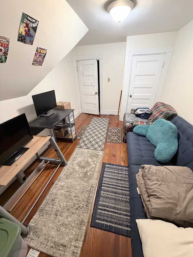 Max's room
