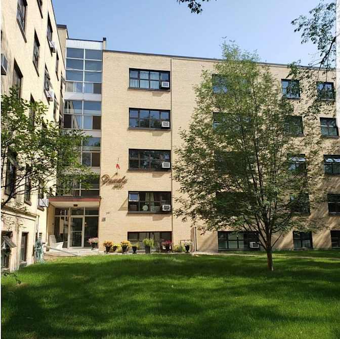 Wolseley Avenue - Photo 3