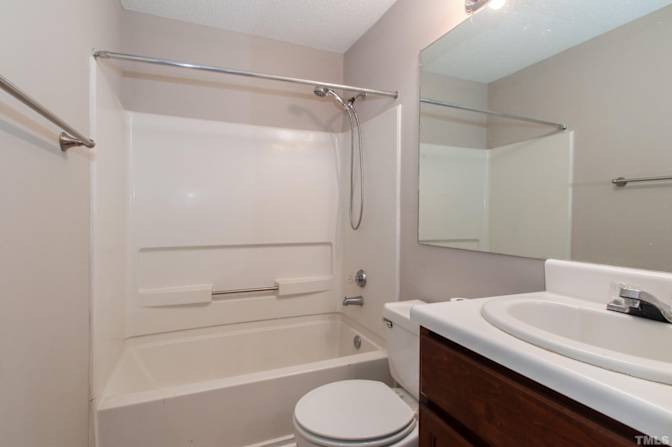Alcove Rooms's room