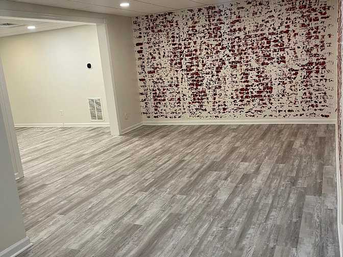 Kenny's room