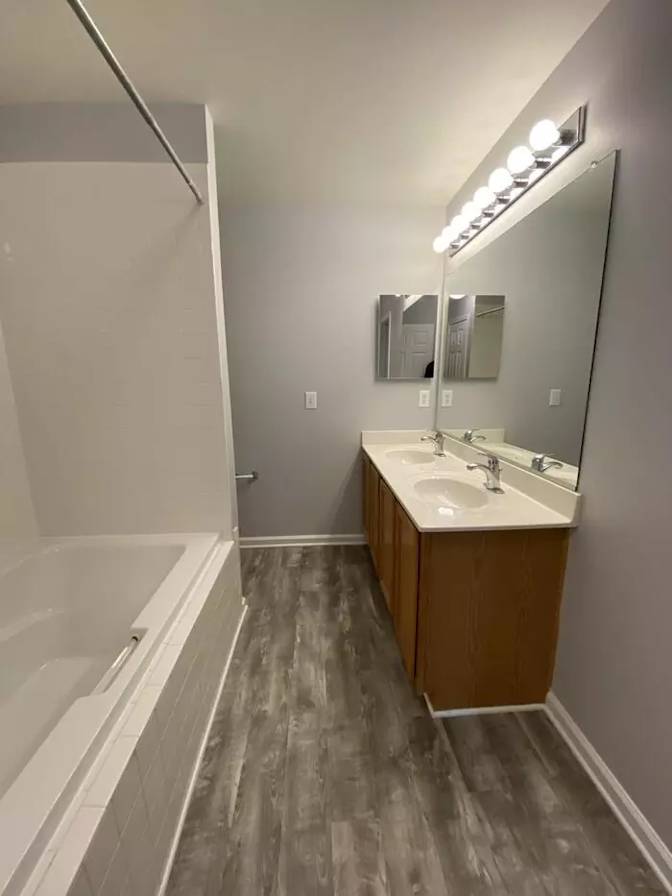 Alcove Rooms's room