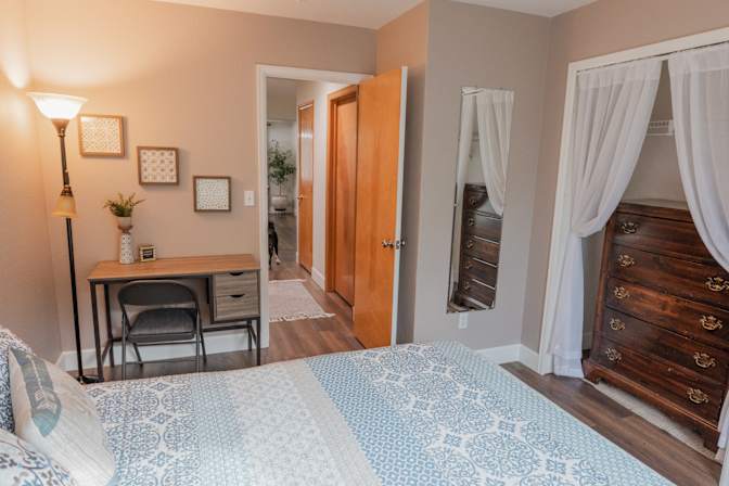 Jennifer's room