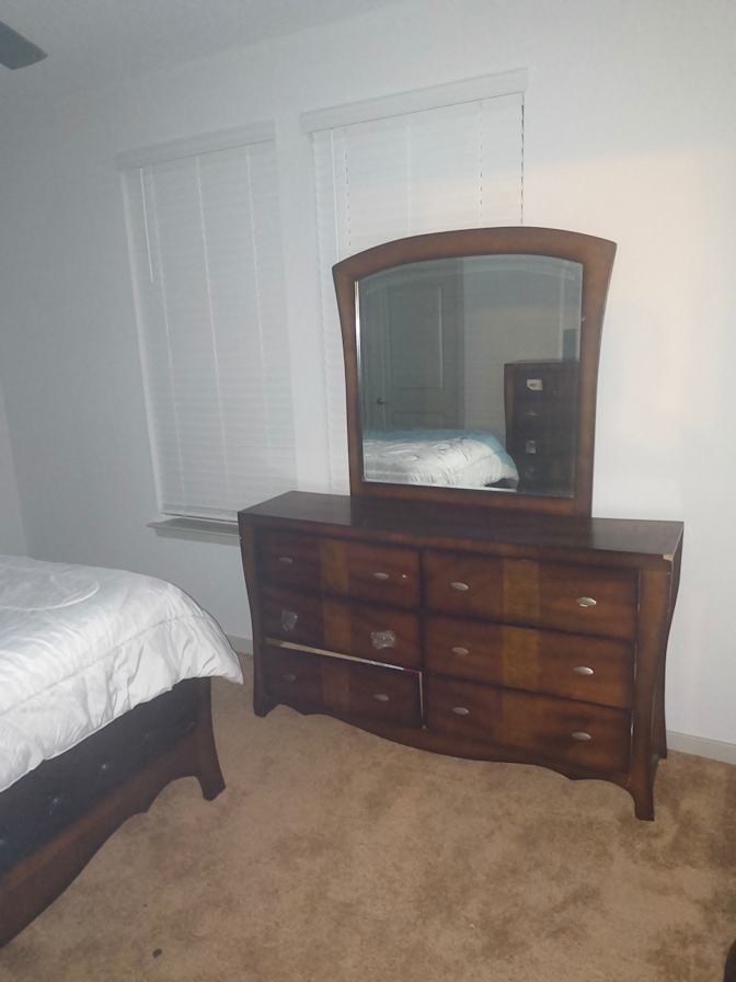 Troy Henry's room
