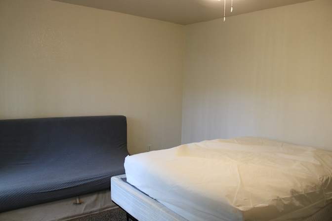 Thomas's room