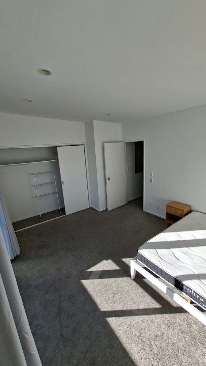Jo's room