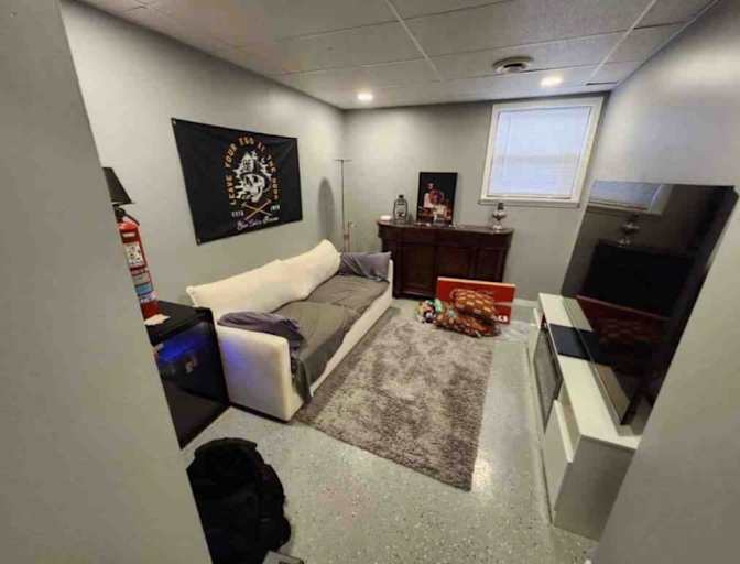 Edgar's room