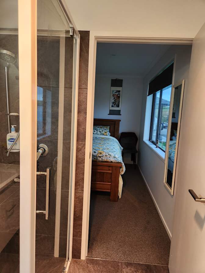 SARENA JOHNSON's room