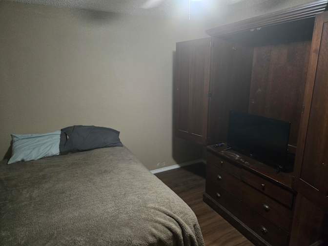 JERRY PAUL CHAMBERLAIN's room