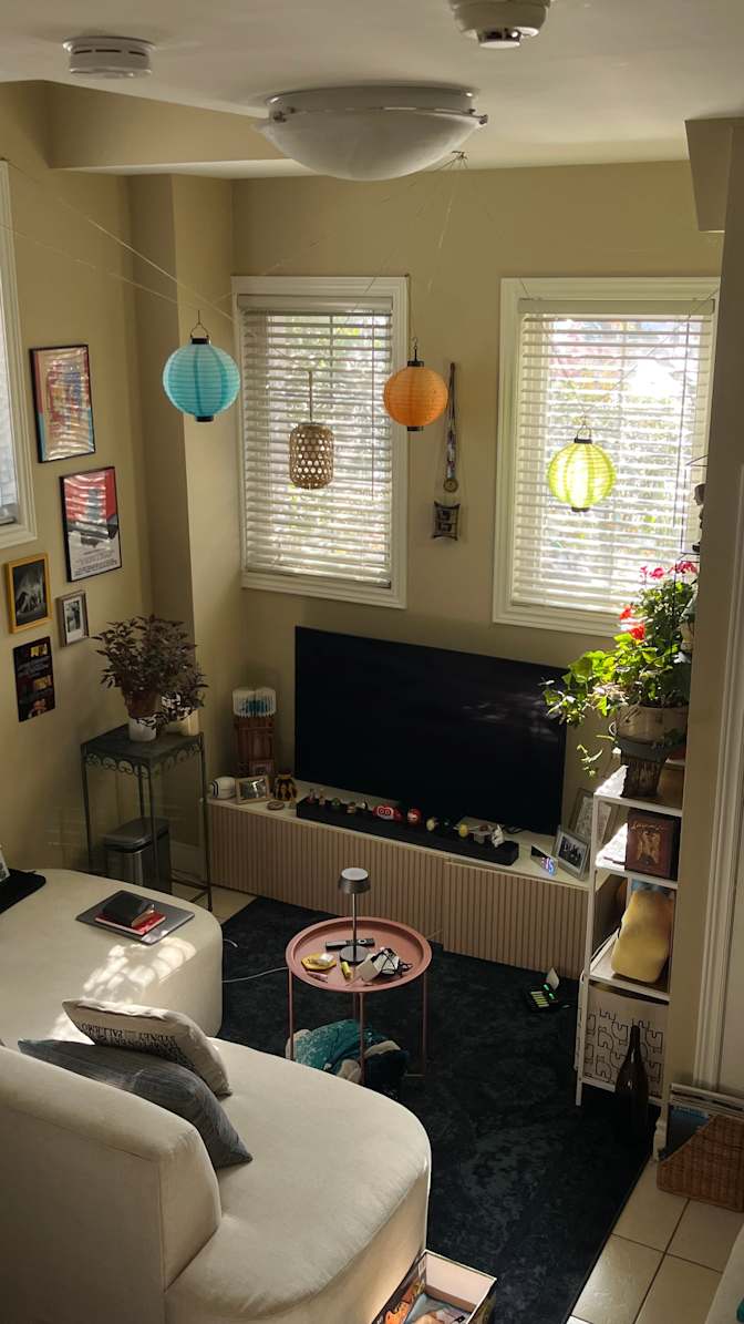 Tom's room