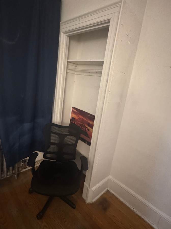 Manuel's room